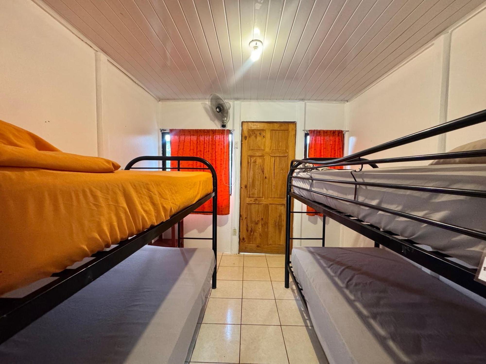 Kalunay Hostel Puerto Viejo de Talamanca Esterno foto